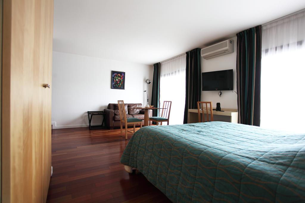 Hotel La Scala Pithiviers Kültér fotó