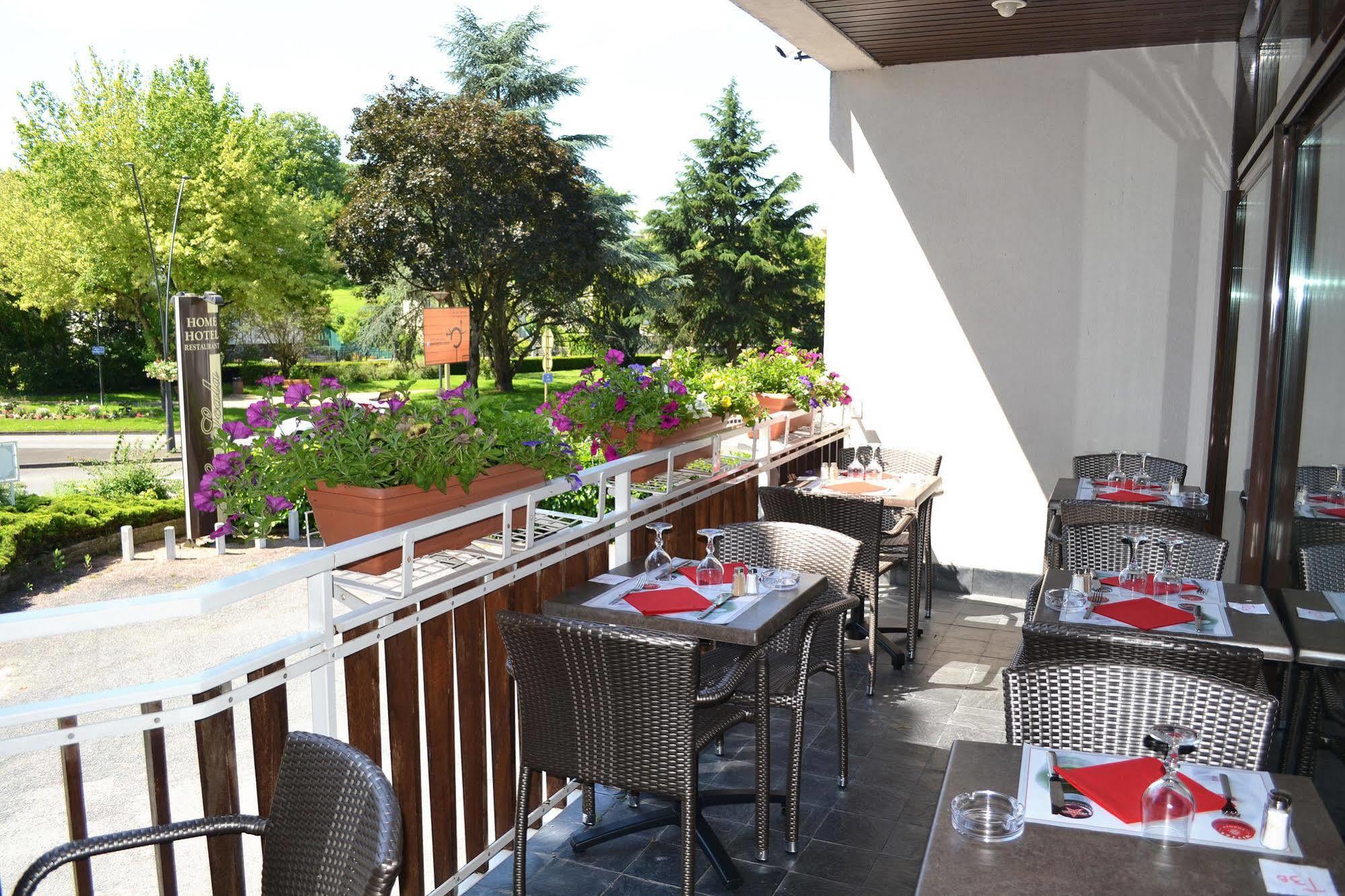 Hotel La Scala Pithiviers Kültér fotó